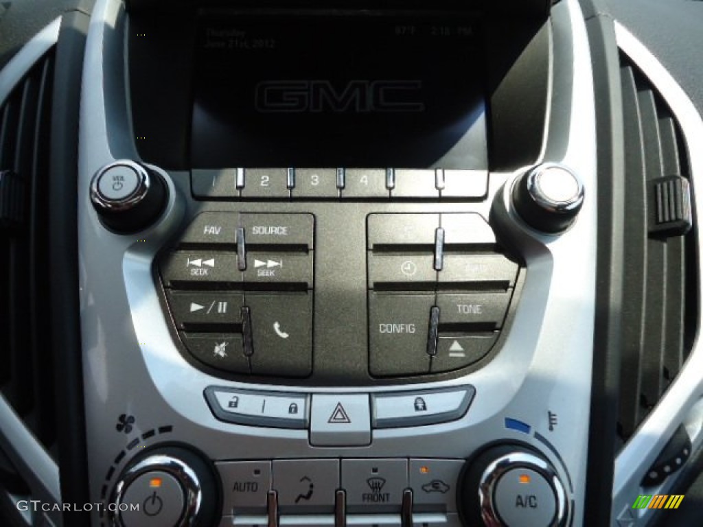 2012 GMC Terrain SLT AWD Controls Photo #67029622
