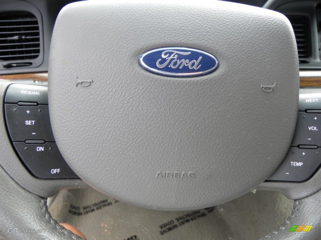 2006 Crown Victoria LX - Light Ice Blue Metallic / Medium Light Stone photo #20