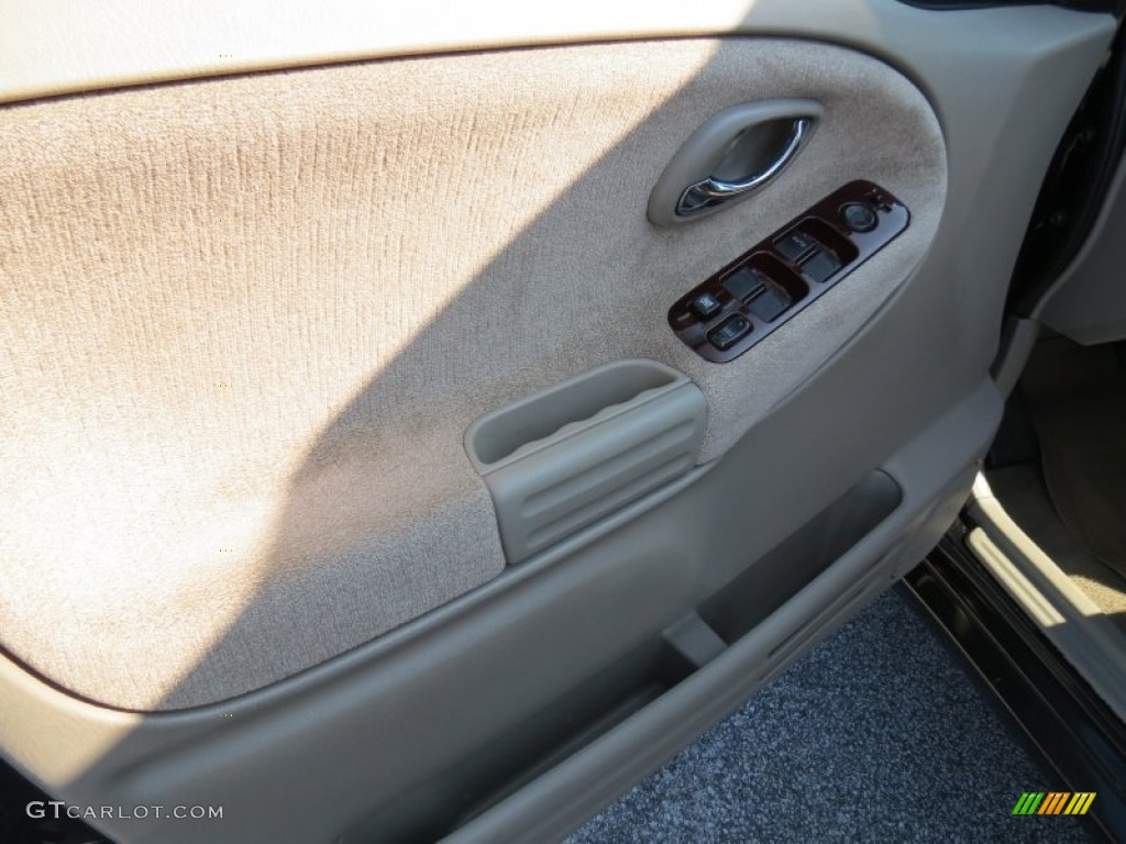 2003 XL7 Touring - Black Onyx / Gray photo #11