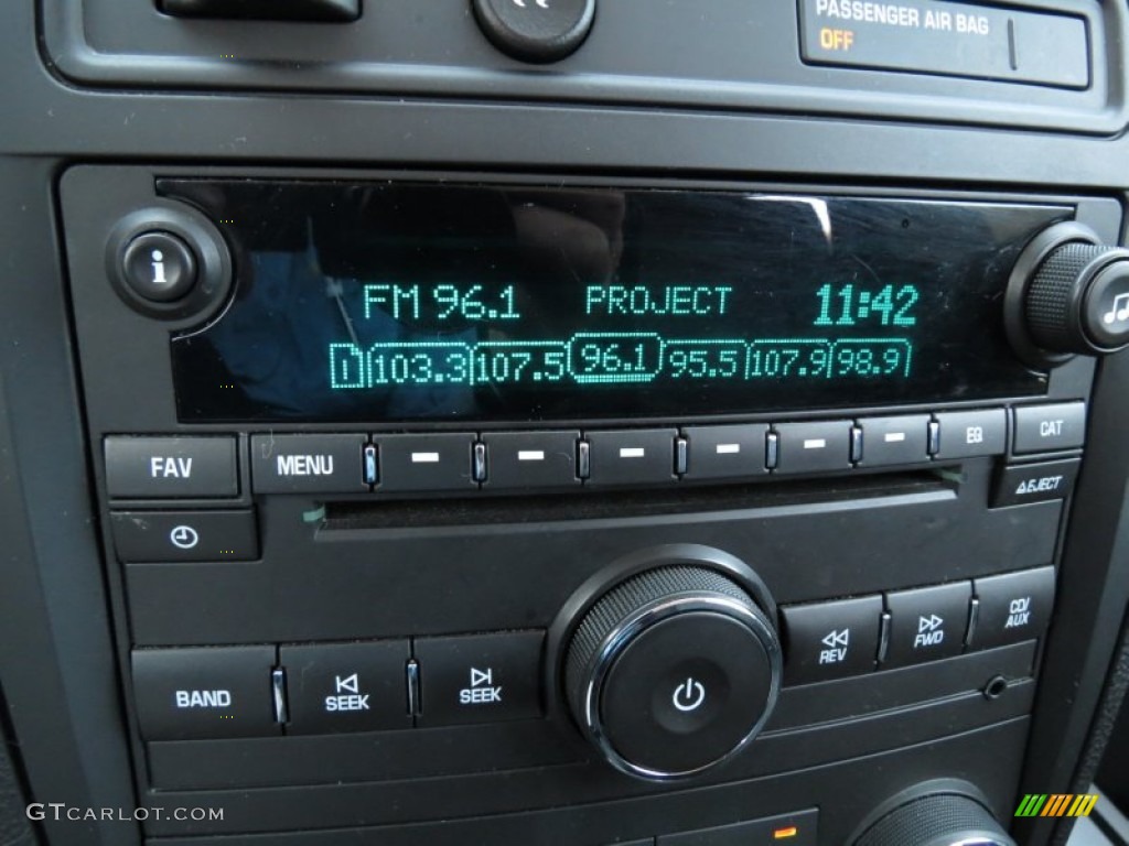 2011 Chevrolet HHR LT Audio System Photo #67033968