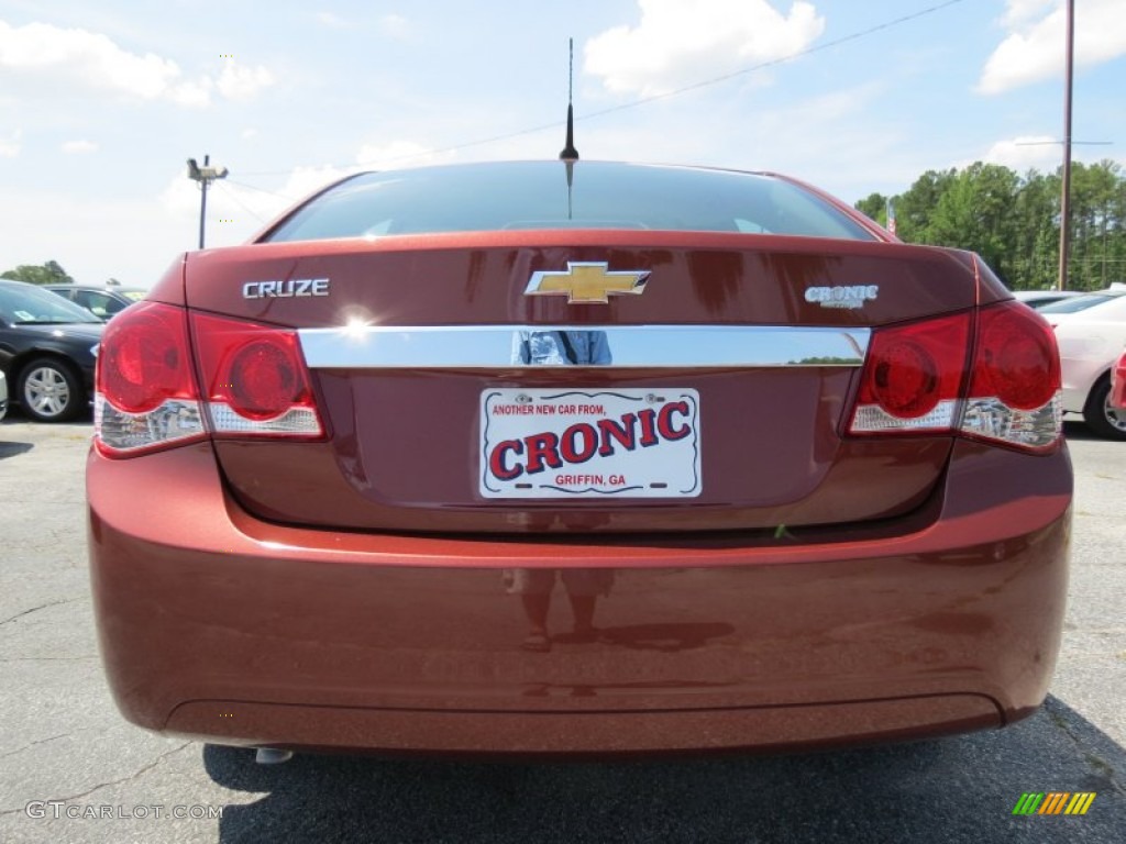 2012 Cruze LS - Autumn Red Metallic / Jet Black/Medium Titanium photo #6