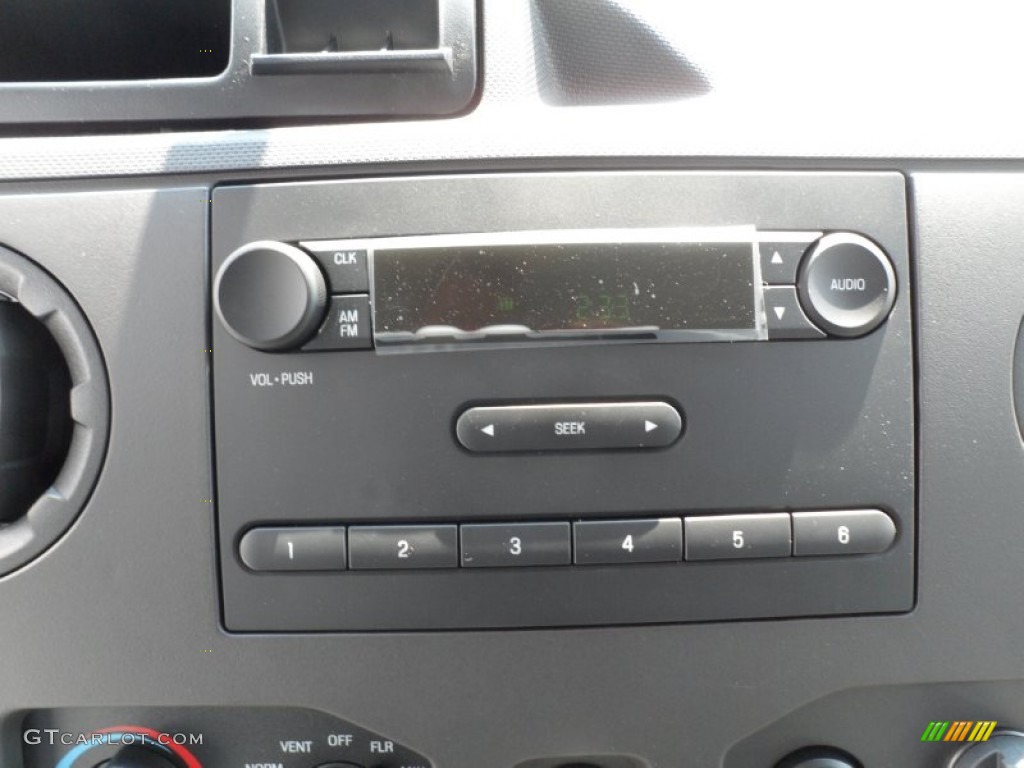 2012 Ford E Series Van E350 XL Extended Passenger Audio System Photo #67047336