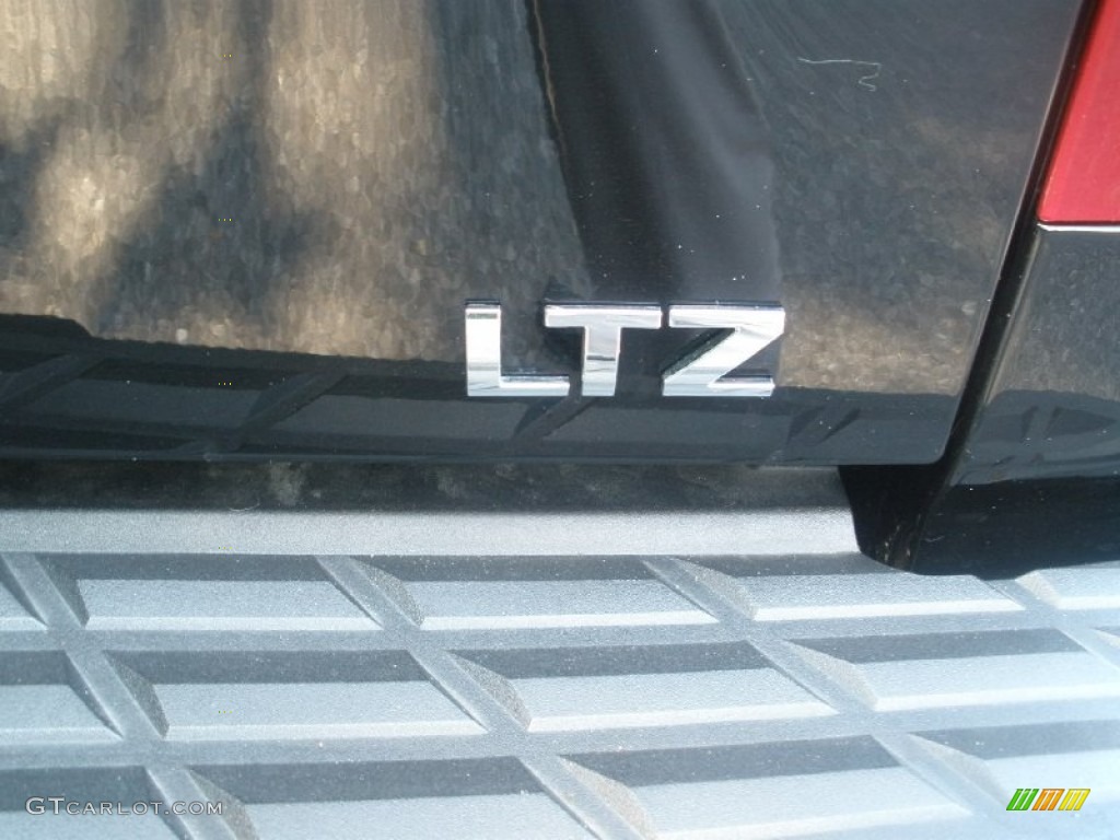 2011 Silverado 1500 LTZ Crew Cab - Black / Ebony photo #14