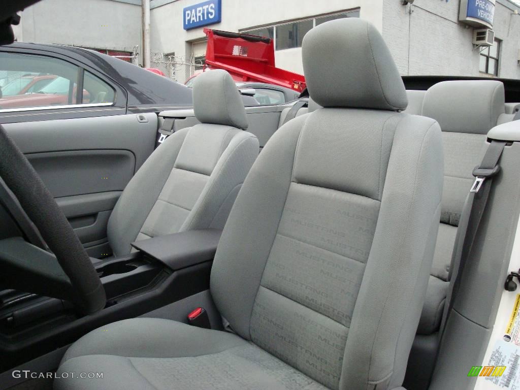 2007 Mustang V6 Deluxe Convertible - Performance White / Light Graphite photo #9