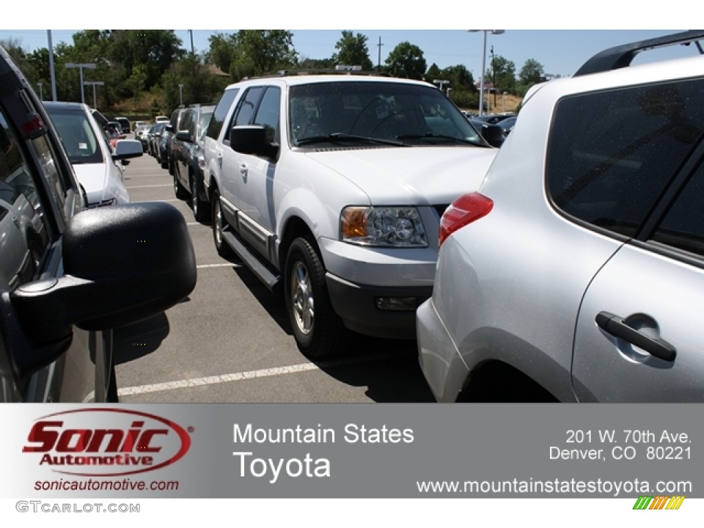 2003 Expedition XLT 4x4 - Oxford White / Flint Grey photo #1