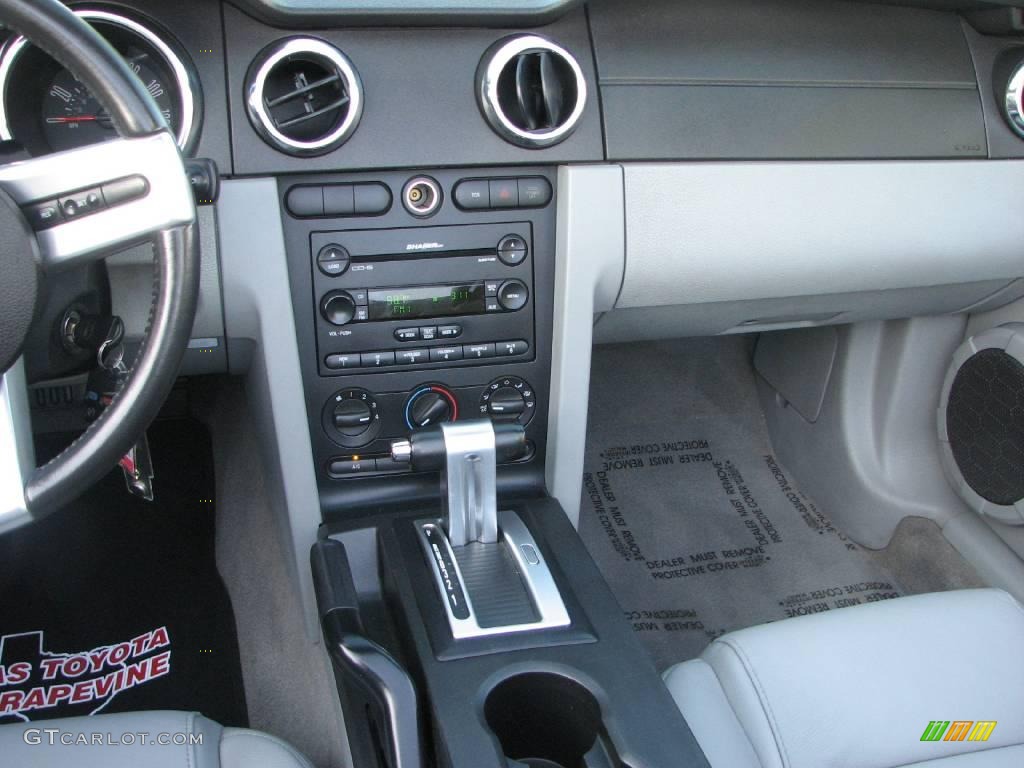 2007 Mustang V6 Premium Convertible - Windveil Blue Metallic / Light Graphite photo #14