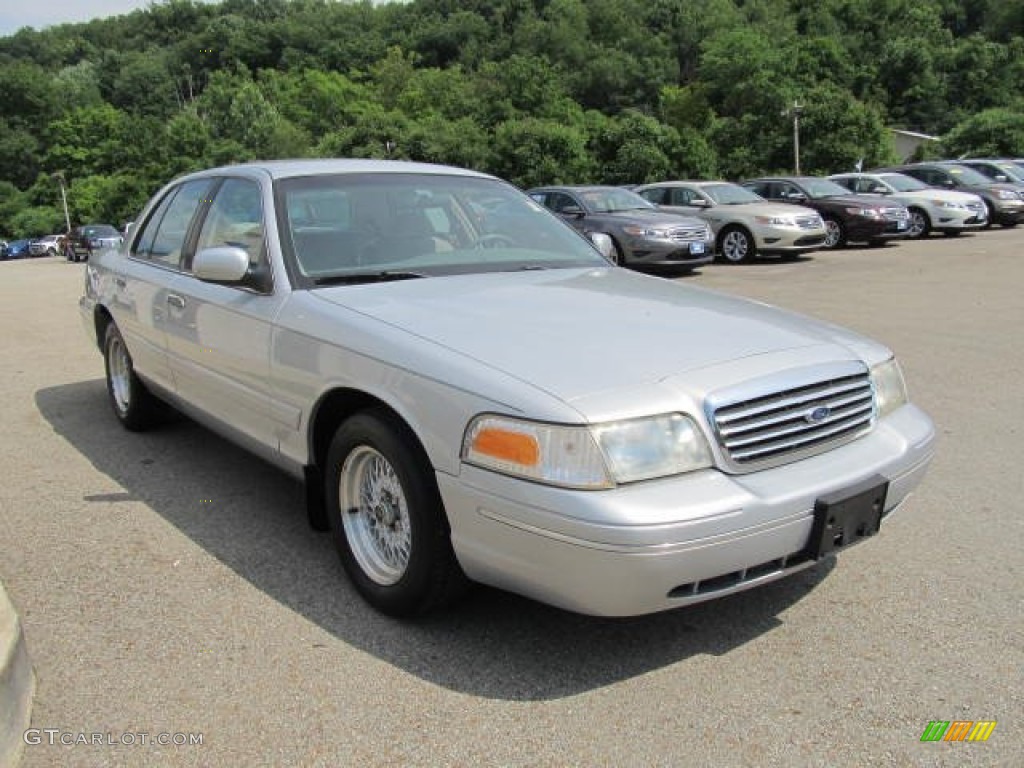 1998 Crown Victoria LX Sedan - Silver Frost Metallic / Light Graphite photo #5