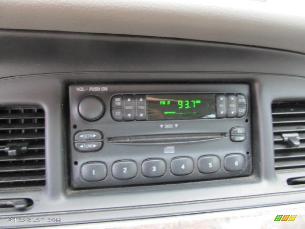 1998 Crown Victoria LX Sedan - Silver Frost Metallic / Light Graphite photo #12