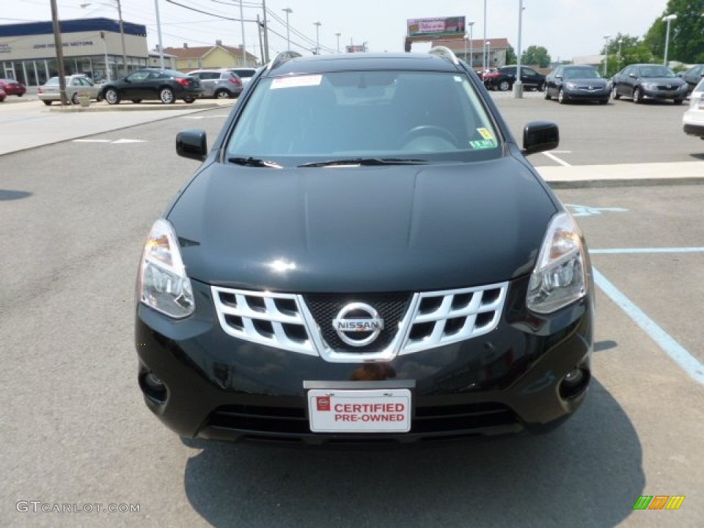 2011 Rogue SV AWD - Wicked Black / Black photo #2