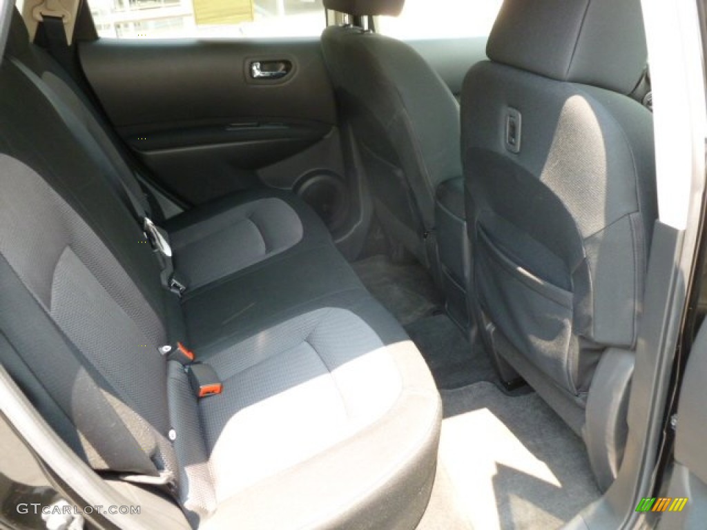 2011 Rogue SV AWD - Wicked Black / Black photo #14