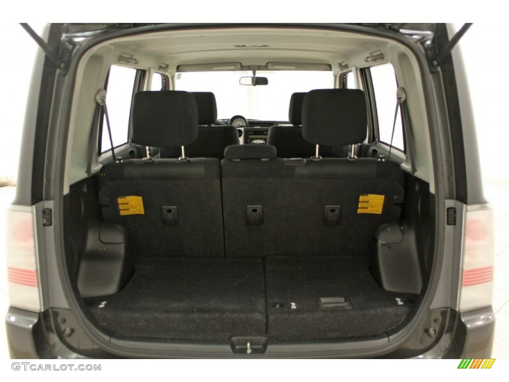 2006 Scion xB Standard xB Model Trunk Photo #67066848
