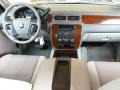 2009 Chevrolet Avalanche Light Titanium Interior Dashboard Photo