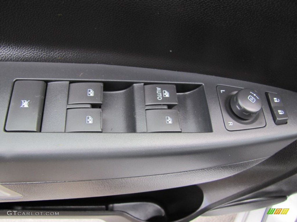 2012 Chevrolet Captiva Sport LTZ AWD Controls Photo #67070948