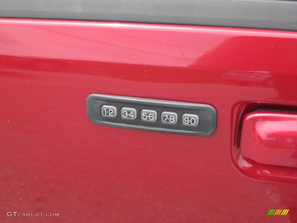 2004 Ford Explorer Sport Trac Adrenalin 4x4 Keypad entry Photo #67072760