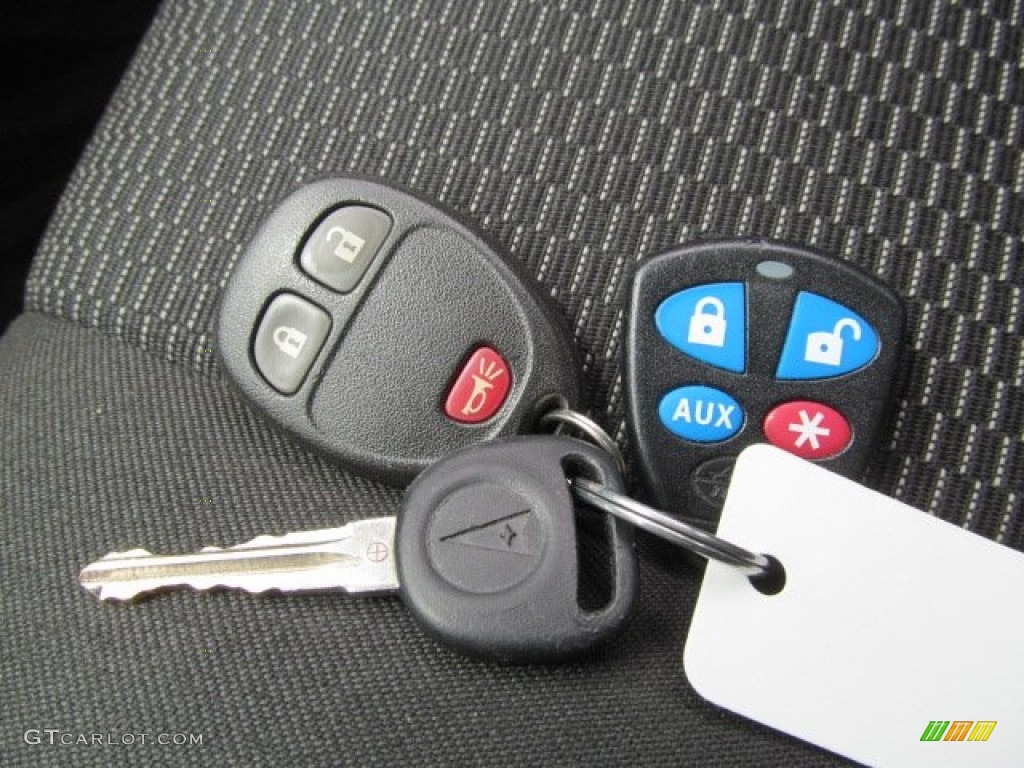2008 Pontiac Torrent AWD Keys Photos
