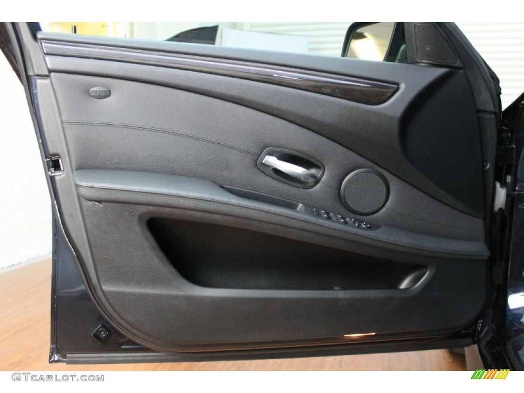 2010 BMW 5 Series 535i xDrive Sports Wagon Black Door Panel Photo #67074565