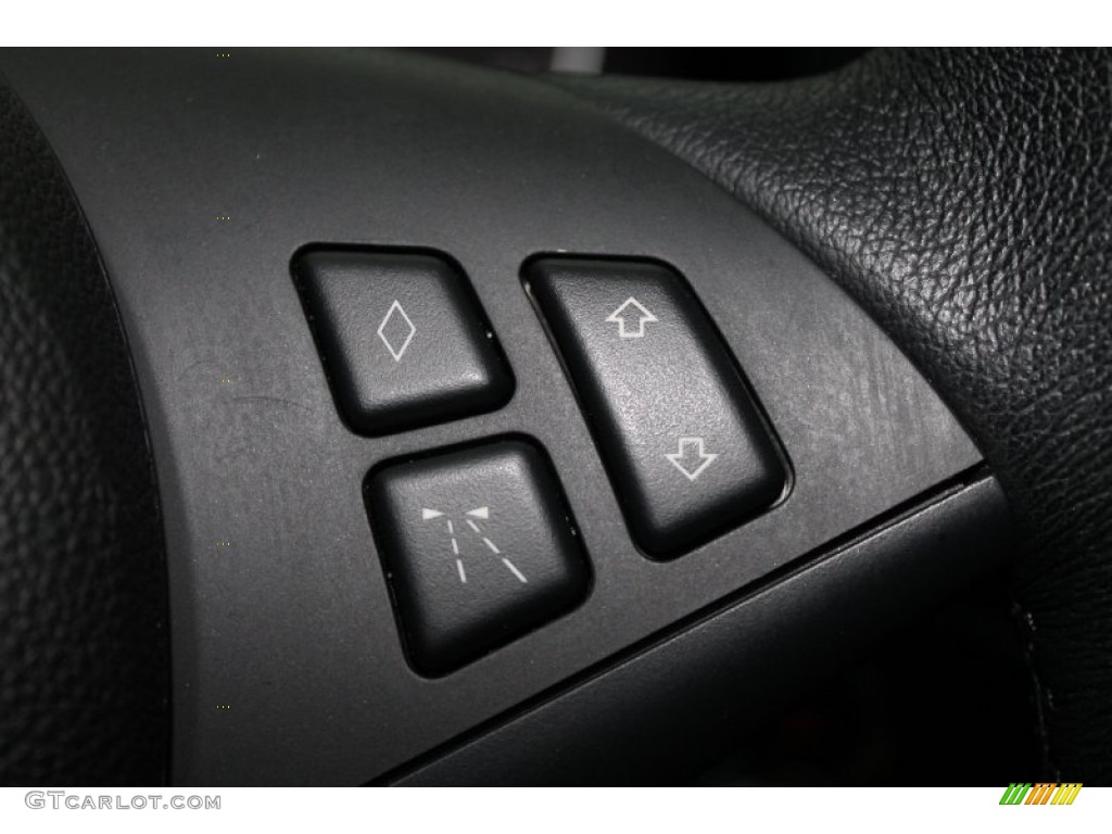 2010 BMW 5 Series 535i xDrive Sports Wagon Controls Photo #67074742