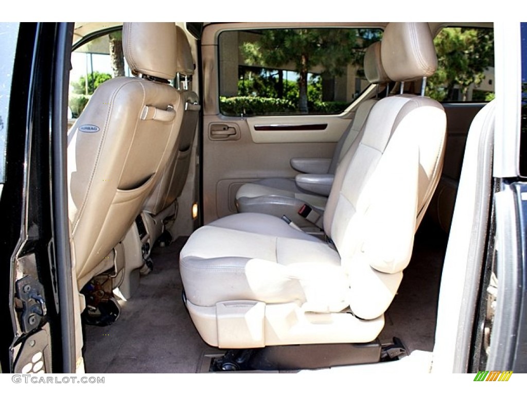 2003 Windstar Limited - Black / Medium Parchment photo #17