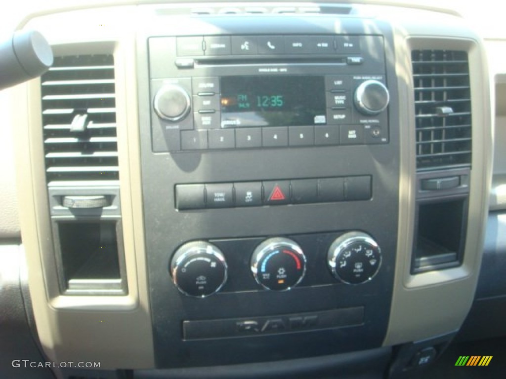 2011 Ram 1500 Express Regular Cab - Bright White / Dark Slate Gray/Medium Graystone photo #11