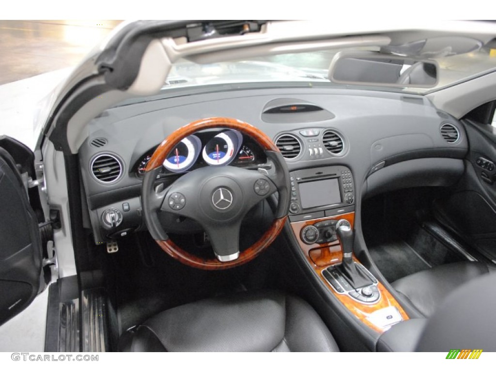 2009 Mercedes-Benz SL 550 Roadster Black Dashboard Photo #67080976