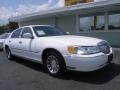2002 Vibrant White Lincoln Town Car Signature  photo #3