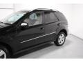 Black - ML 350 4Matic Photo No. 8