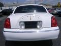 2002 Vibrant White Lincoln Town Car Signature  photo #8