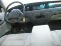 2002 Vibrant White Lincoln Town Car Signature  photo #15