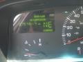 2002 Vibrant White Lincoln Town Car Signature  photo #20