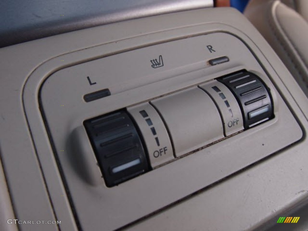 2006 Subaru Outback 2.5i Limited Wagon Controls Photo #67083304