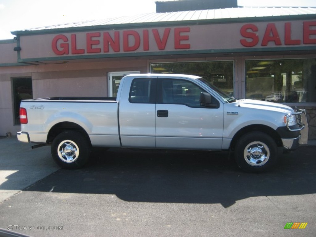 2005 F150 XL SuperCab 4x4 - Silver Metallic / Medium Flint Grey photo #3