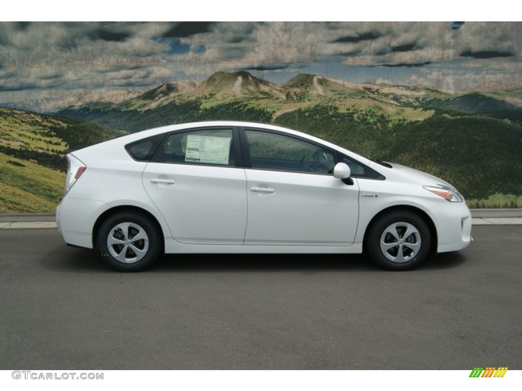 Blizzard White Pearl 2012 Toyota Prius 3rd Gen Three Hybrid Exterior Photo #67087860