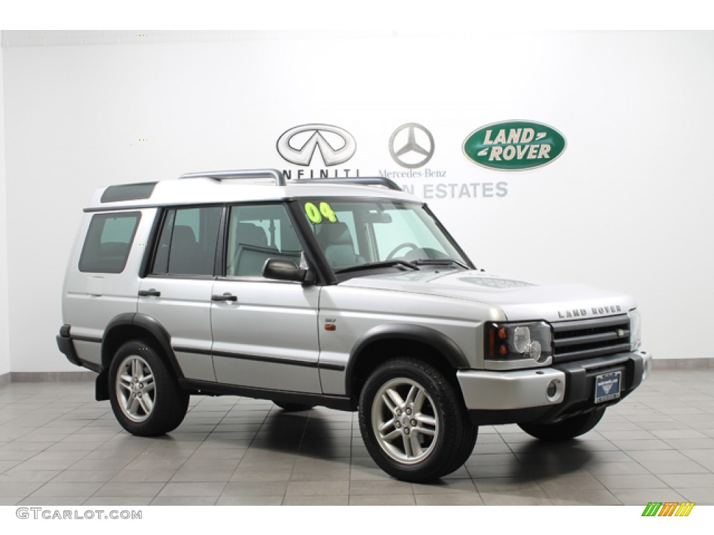 Zambezi Silver Land Rover Discovery