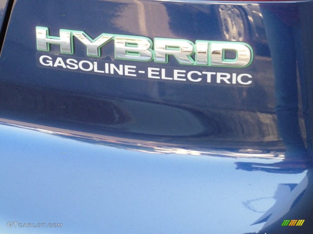 2005 Honda Civic Hybrid Sedan Marks and Logos Photos