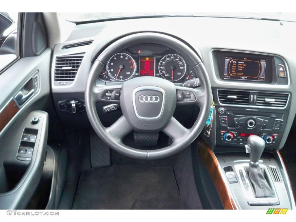 2009 Q5 3.2 Premium quattro - Brilliant Black / Black photo #25