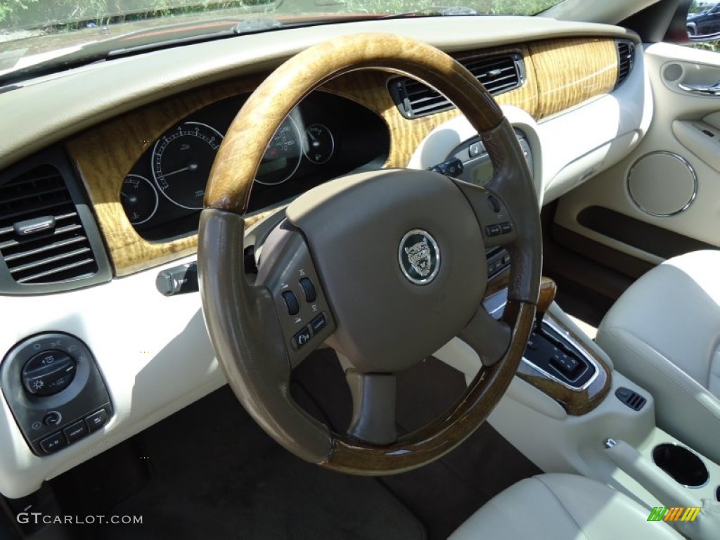2004 Jaguar X-Type 3.0 Ivory Steering Wheel Photo #67102347