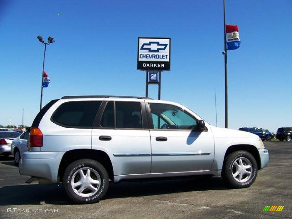 2007 Envoy SLE 4x4 - Silver Mist Metallic / Light Gray photo #1