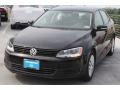 Black - Jetta SE Sedan Photo No. 3