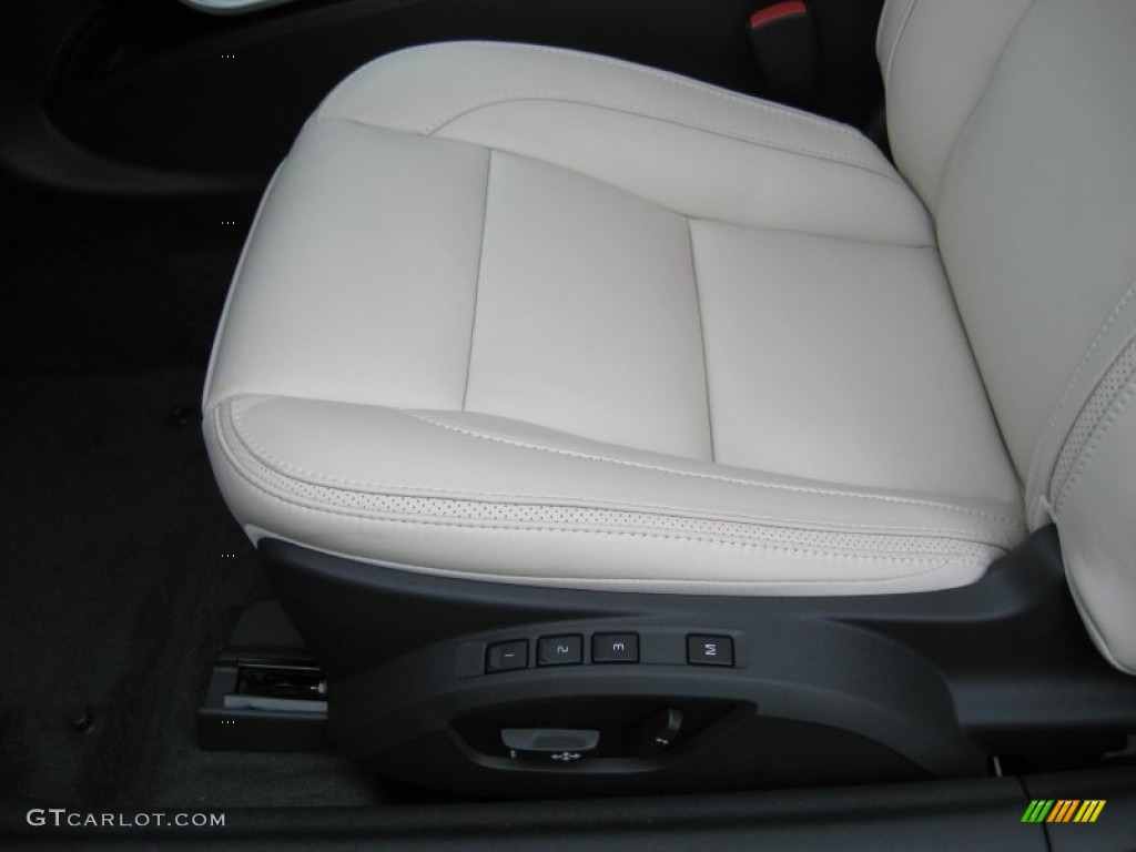 Calcite/Off Black Interior 2012 Volvo C70 T5 Photo #67116161