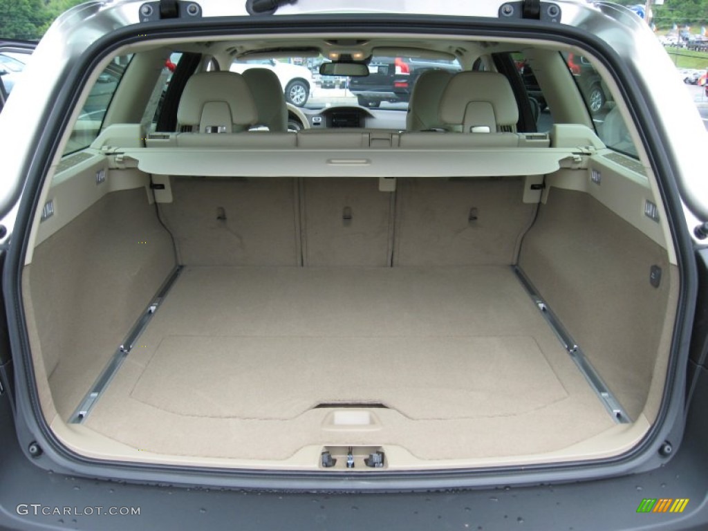 2012 Volvo XC70 3.2 AWD Trunk Photo #67116620