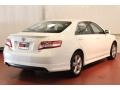 Super White - Camry SE Photo No. 6
