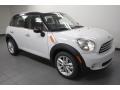 Light White - Cooper Countryman Photo No. 6