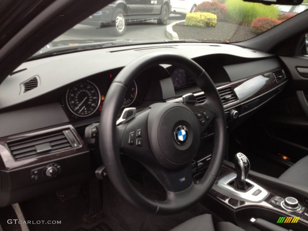 2010 BMW 5 Series 550i Sedan Black Steering Wheel Photo #67119179