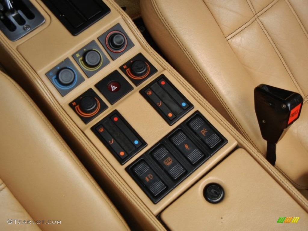 1989 Ferrari 328 GTS Controls Photo #67120607