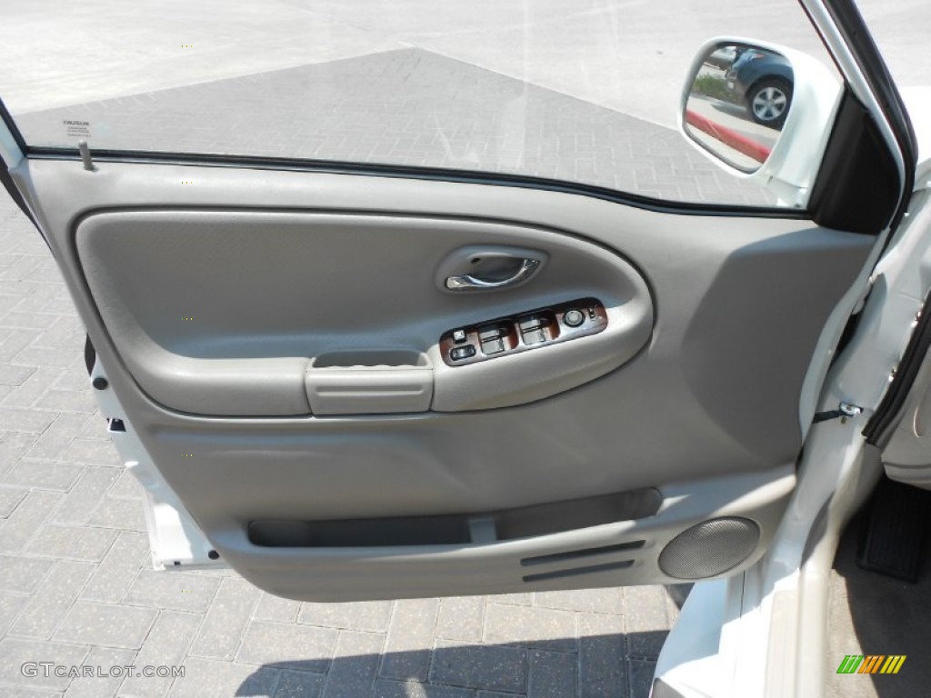 2006 Suzuki XL7 Standard XL7 Model Door Panel Photos