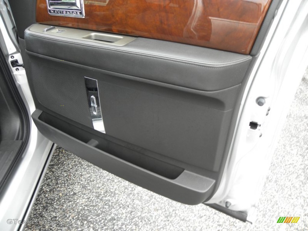 2012 Lincoln Navigator L 4x2 Charcoal Black Door Panel Photo #67133562