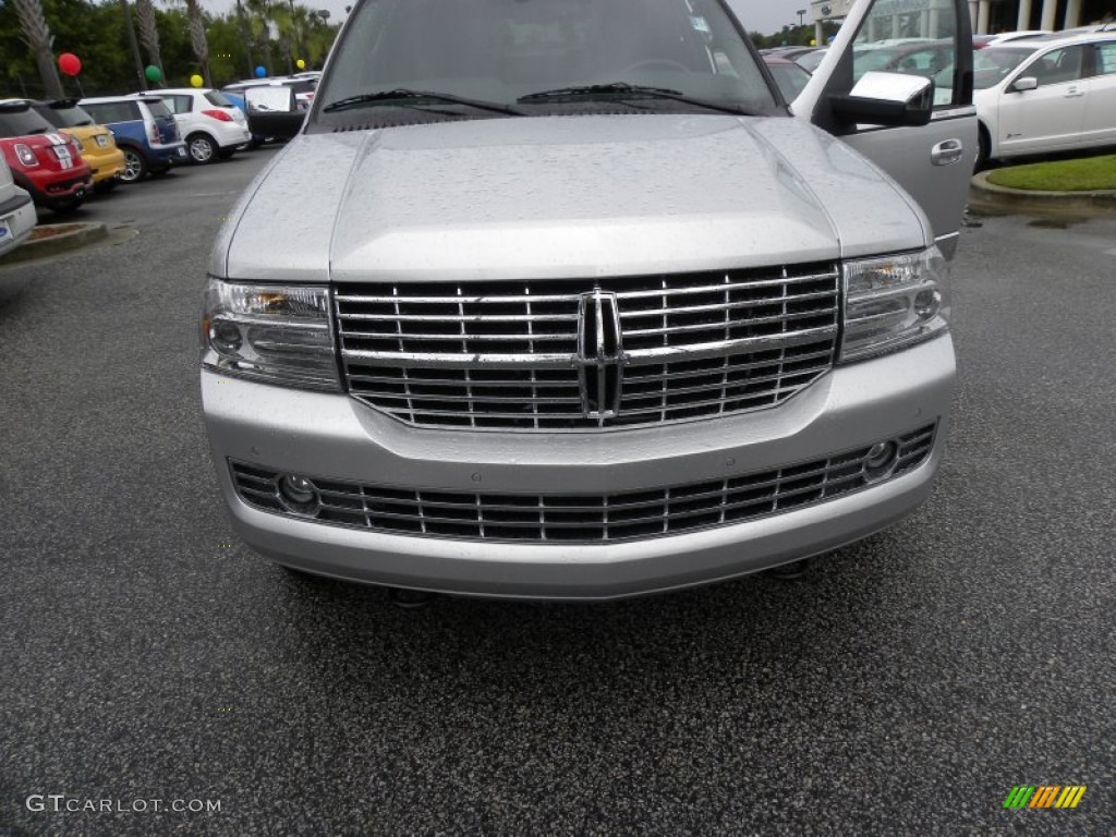 2012 Navigator L 4x2 - Ingot Silver Metallic / Charcoal Black photo #21