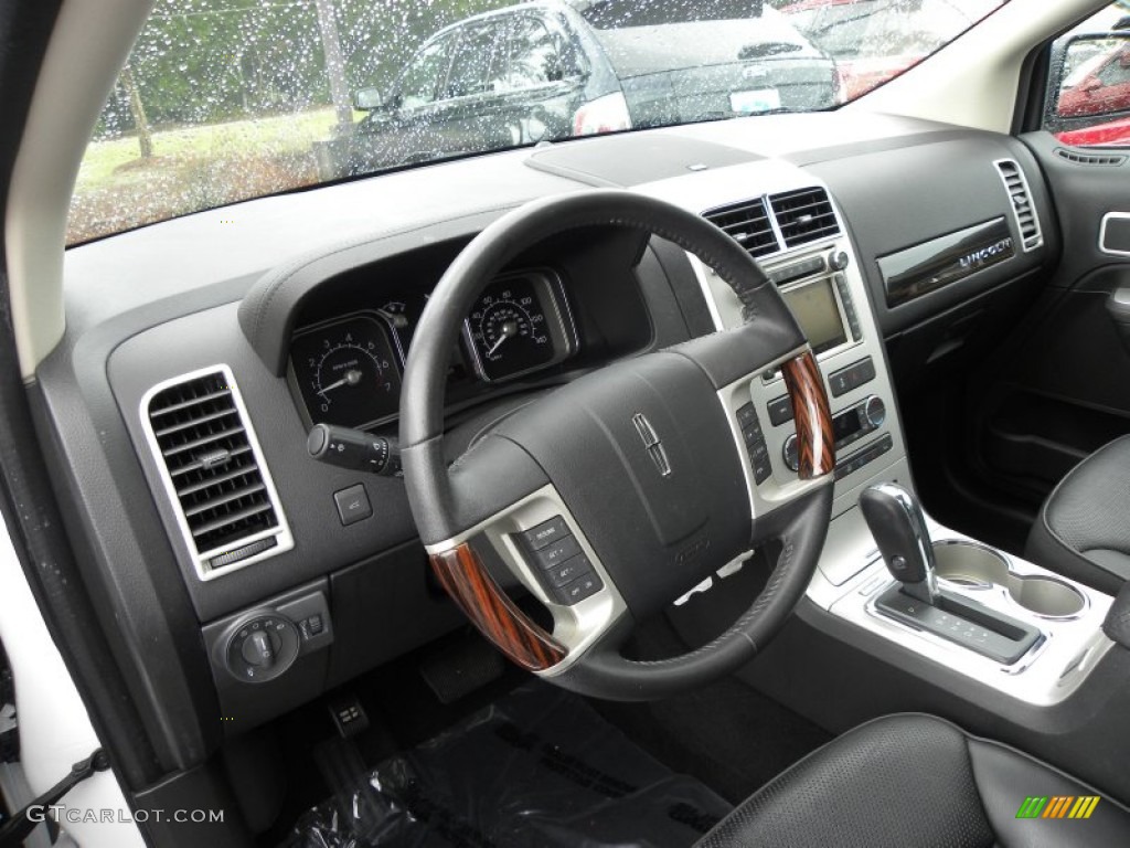 2010 MKX AWD - White Platinum Tri-Coat / Charcoal Black photo #4