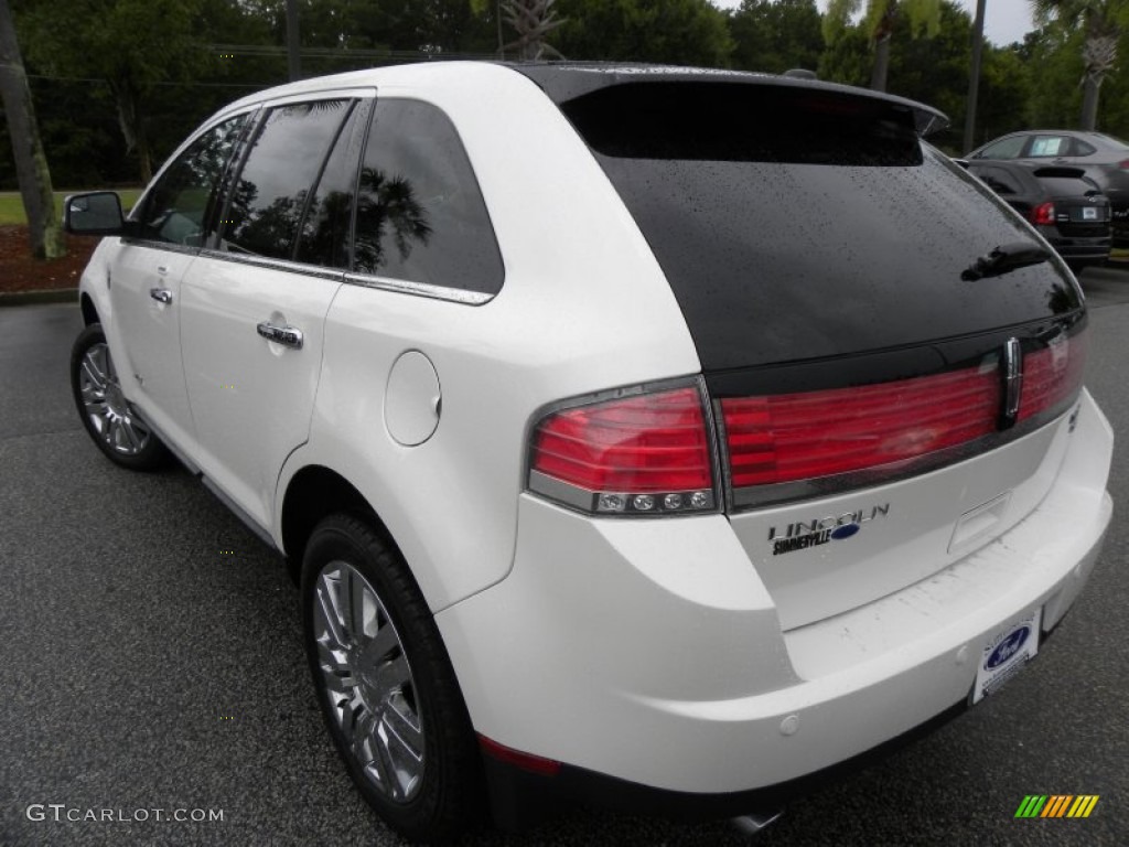 2010 MKX AWD - White Platinum Tri-Coat / Charcoal Black photo #18