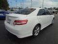 Super White - Camry SE Photo No. 8